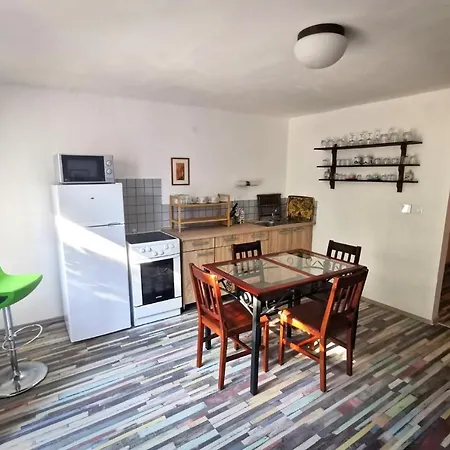 Prezident Haz Apartment *